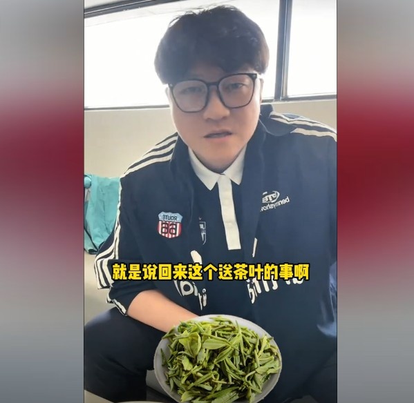 趙鵬：不太清楚賈秀全要球員買(mǎi)茶葉的段子，但這在現實(shí)中也正常