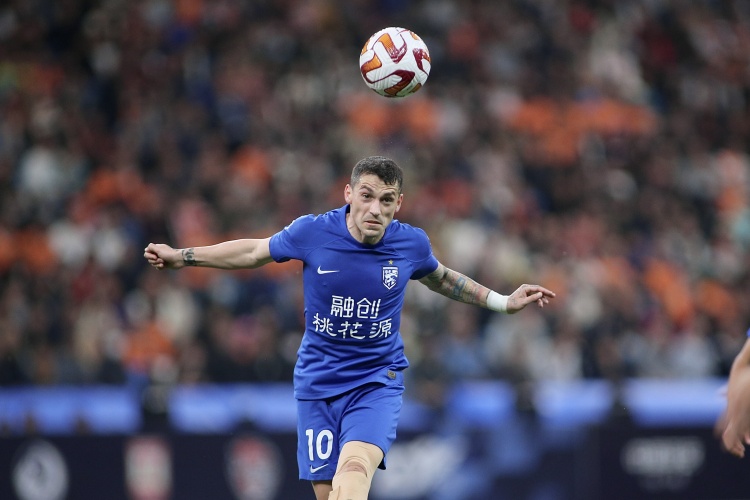 斯基拉：中超舊將斯坦丘接近免簽加盟熱那亞，合同期限到2027年